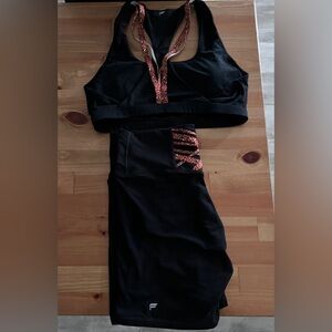 Fabletics Kessler Medium Impact Sports
Bra & Boost Short 6" SHORTS